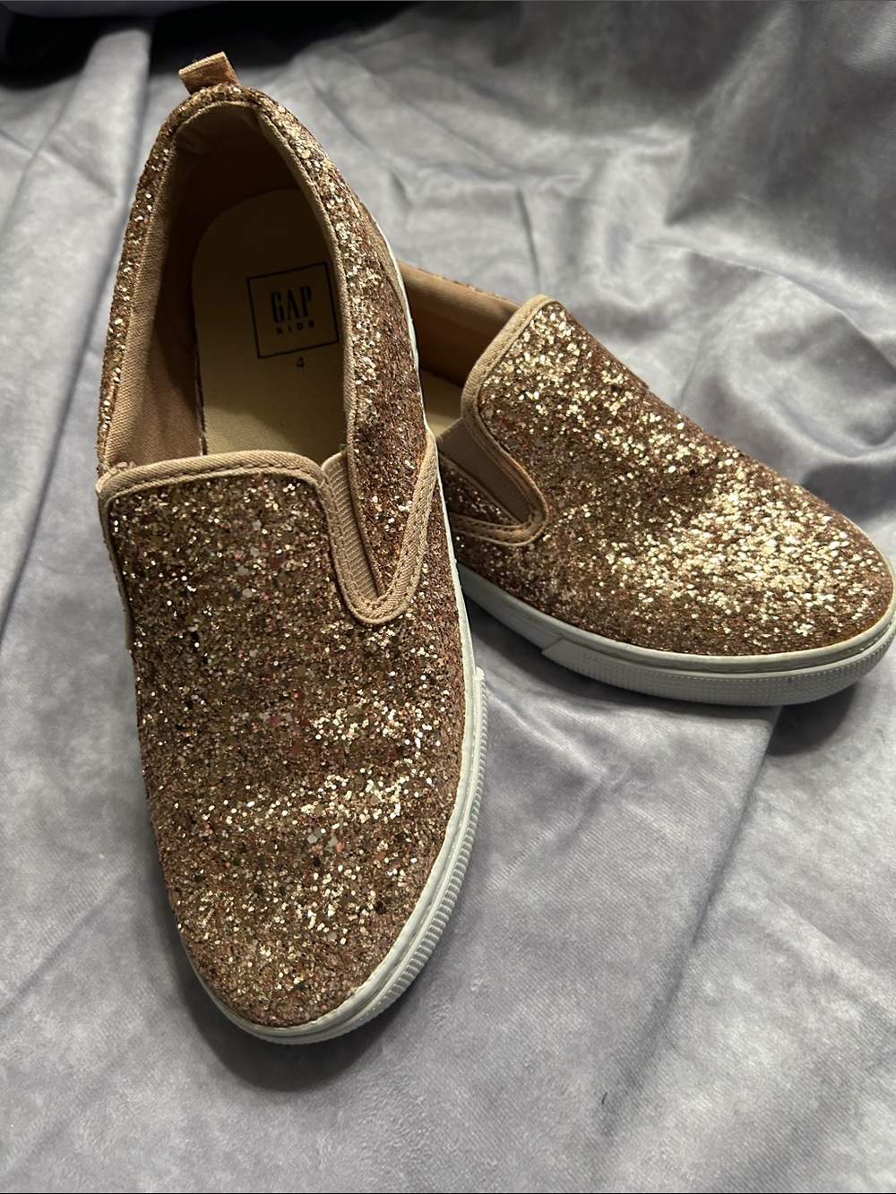GAP Kids Glitter Slip-On Sneakers in Gold and White Sole - Size 4 - Picture 3 of 4